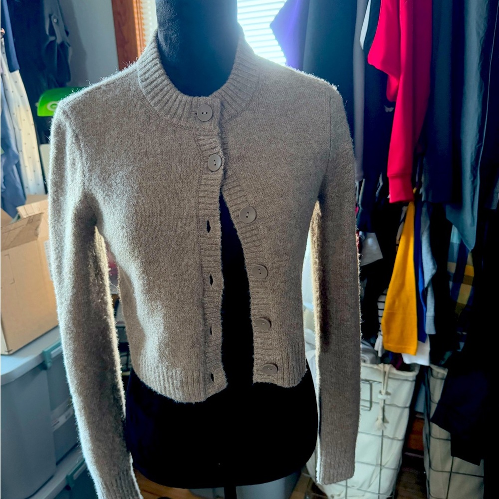 American Eagle whoa So Soft Crew Neck lady Cardigan size XS. Tan